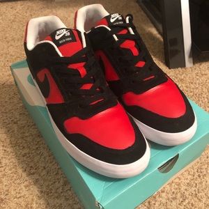 Nike SB Delta Force “Bred”